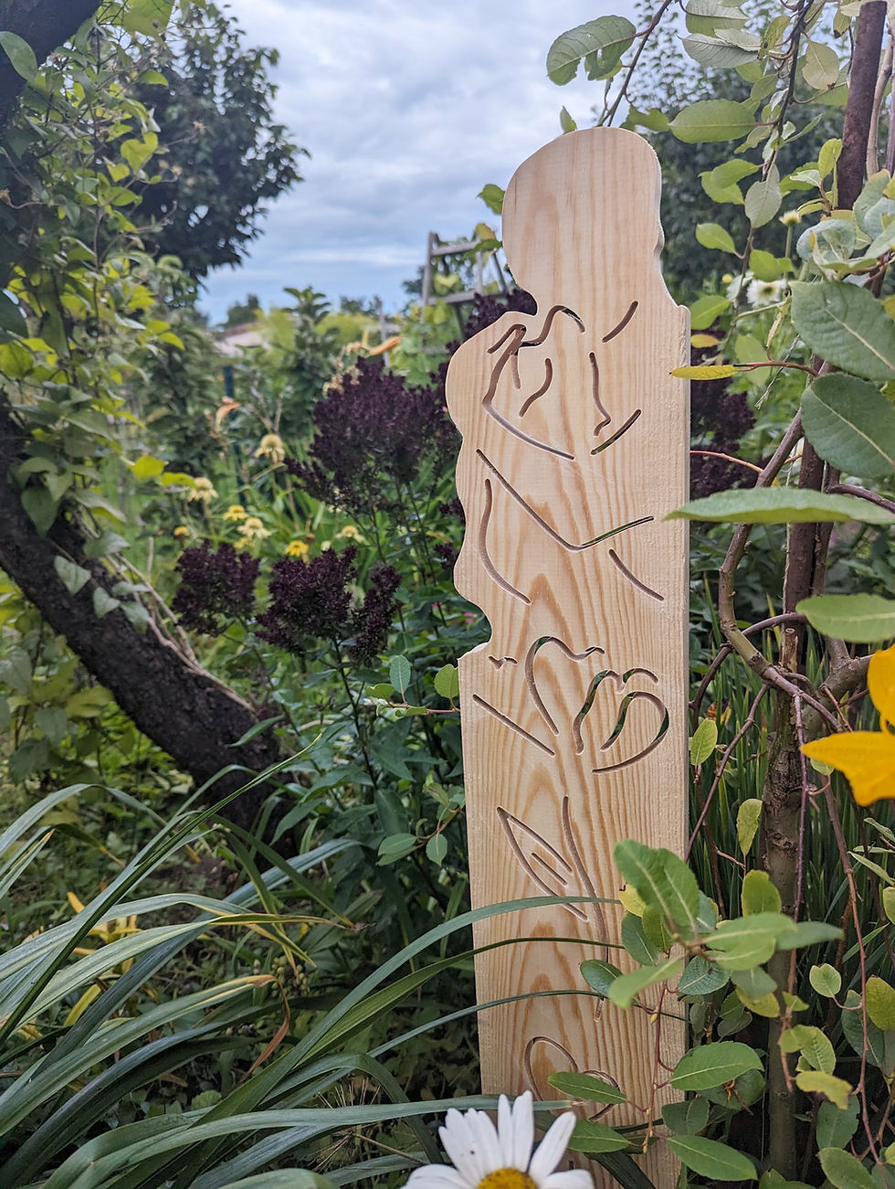 Miniaturbild: Gartenstele mir Paar Motiv