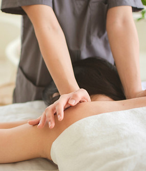 グリーン 白 ナチュラル 美容 メニュー インスタグラムストーリー 3_edited.jpg