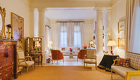 Apartment with an elegant country look