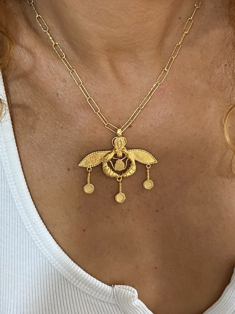 Thumbnail: MINOAN BEE NECKLACE 