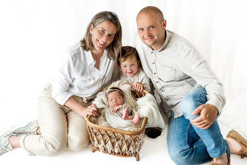 newborn, newbornfotoshoot, newbornsessie, newbornfoto, babyfotografie, babyfotoshoots, babyfoto, babyfotograaf, babyfotografie, portretfotograaf, fotograaf baby, pasgeboren baby, zwangerschapsfotoshoot, zwangerschapsfotograaf, fotograaf brugge, fotograaf oostkamp, hertsberge, oostkamp, brugge, fotograaf west-vlaanderen, fotograaf oost-vlaanderen, newbornsessie, babydays, babyboom, dreambaby, newbornfotograaf, newbornfotografie, kinderfotograaf, kinderfotografie, alison becu, alisonbq, alisonbqphotography, www.newbornfotoshoots.be