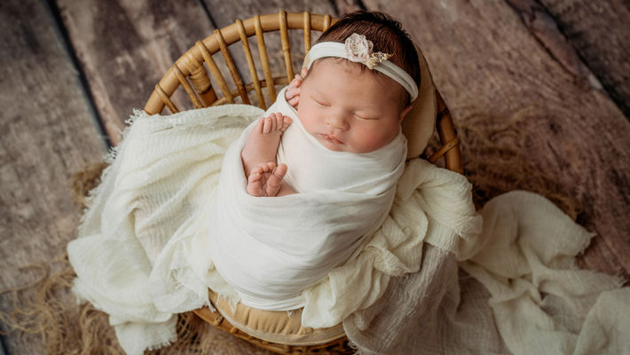 newborn, newbornfotoshoot, newbornsessie, newbornfoto, babyfotografie, babyfotoshoots, babyfoto, babyfotograaf, babyfotografie, portretfotograaf, fotograaf baby, pasgeboren baby, zwangerschapsfotoshoot, zwangerschapsfotograaf, fotograaf brugge, fotograaf oostkamp, hertsberge, oostkamp, brugge, fotograaf west-vlaanderen, fotograaf oost-vlaanderen, newbornsessie, babydays, babyboom, dreambaby, newbornfotograaf, newbornfotografie, kinderfotograaf, kinderfotografie, alison becu, alisonbq, alisonbqphotography, www.newbornfotoshoots.be , fotograaf België