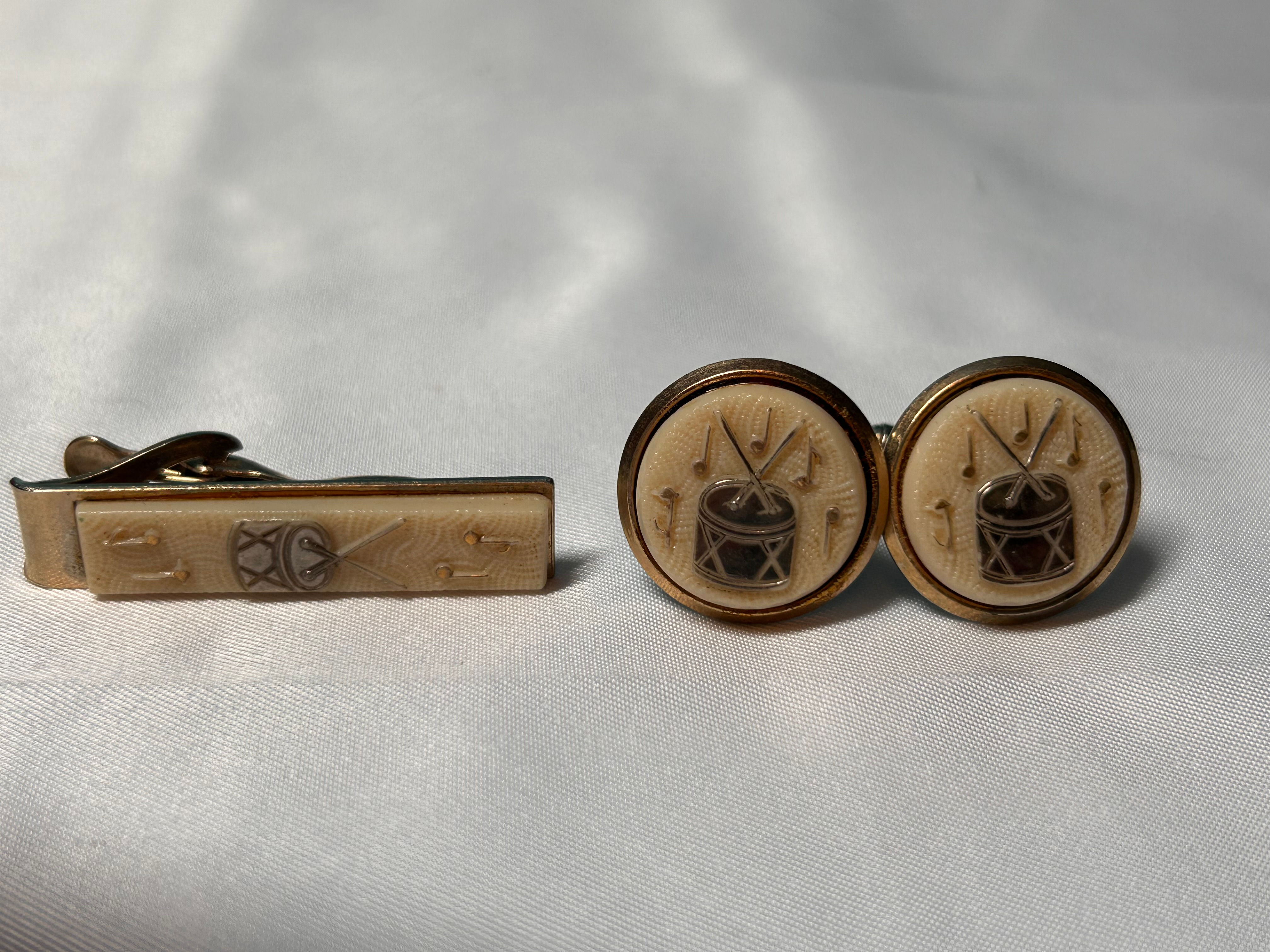 Cufflinks and Tie Clip