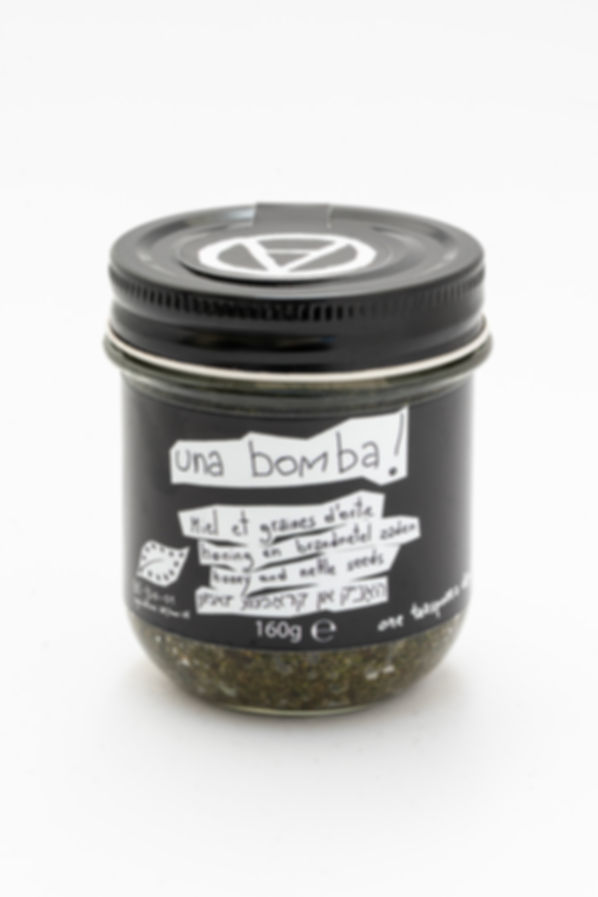 graines d'orties et miel de châtaignes: una bomba!