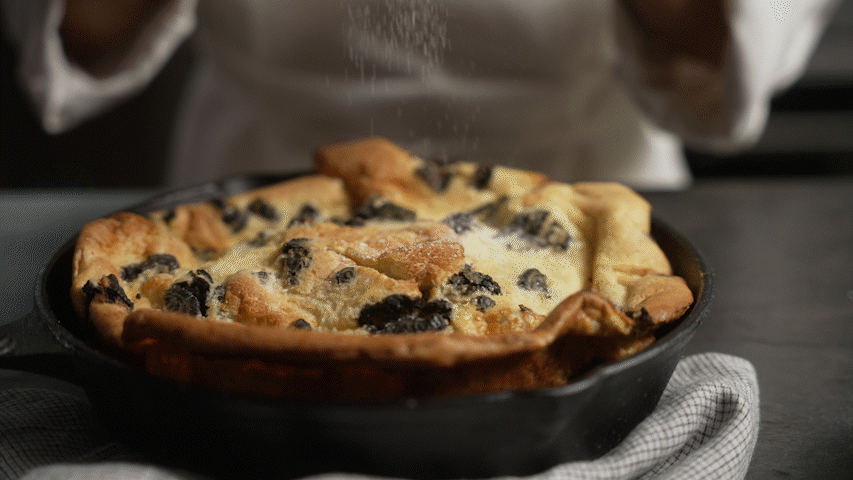 8781_OREO_ING_REC_Dutch Baby Pancake made with OREO Cookie Pieces_v1.gif
