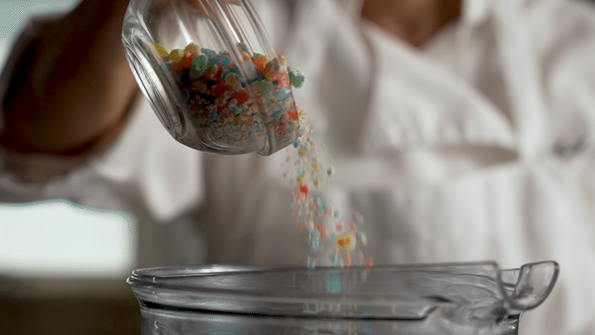 8781_SPK_ING_REC_Frozen Pina Colada made with SOUR PATCH KIDS Bitz_v1.gif