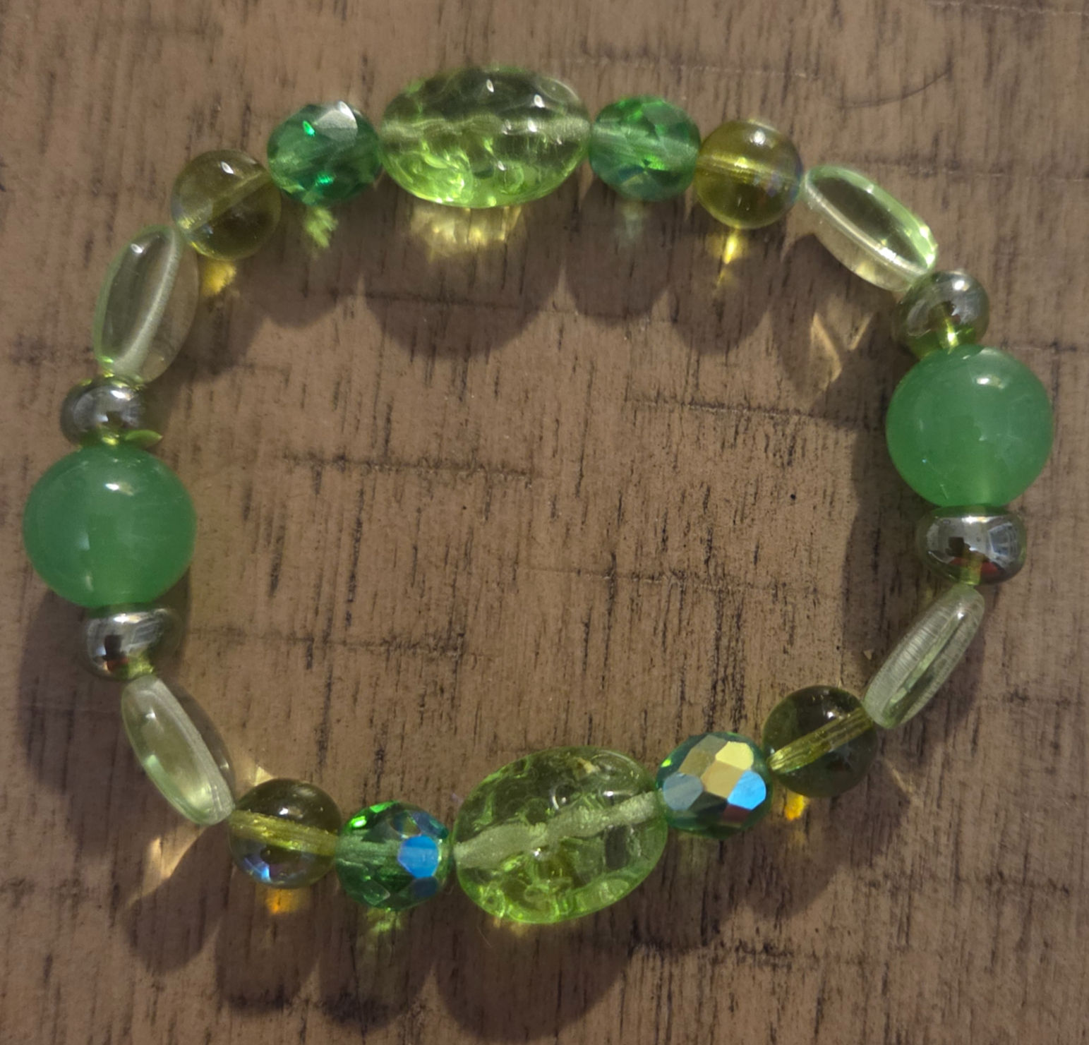 Forest Glow Green Stretch Bracelet