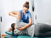 Supere as sequelas do AVC com a ajuda da FISIOTERAPIA: confie na expertise dos profissionais Cefit