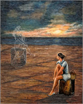 Une jeune femme assise sur une souche d'arbre, sur la plage, au soleil couchant rêvasse, en face d'elle assise sur une autre souche la silhouette en  lignes d'une femme qui regarde vers l'océan