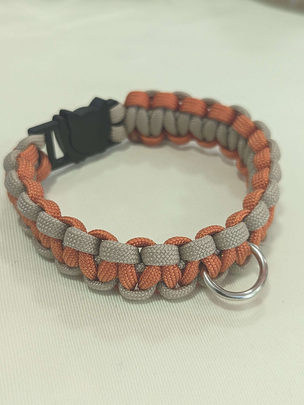 Miniature : Collier Poséidon pour chat en paracorde