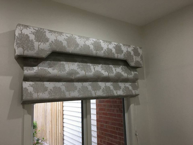 Roman Blinds Up and Down