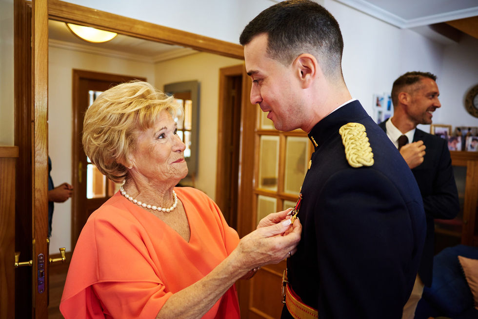 Imagenes del resumen de la boda en Santoña de Carolina y Sergio, iglesia de Santa Maria del Puerto y Cena en Balneario de Solares