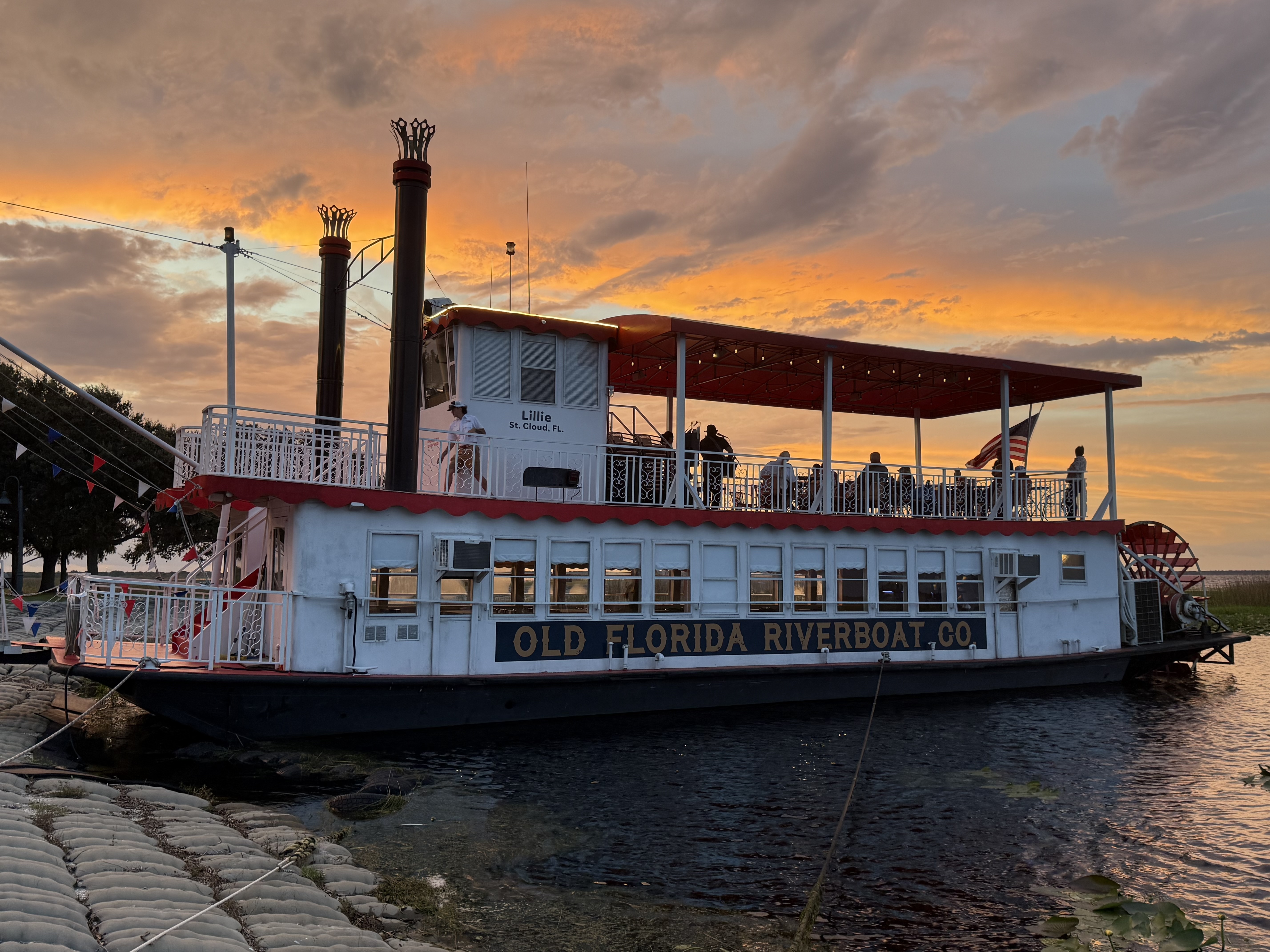 Sunset cruise with the Old Florida Riverboat Co