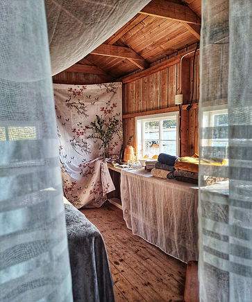 Healingmassage I Sjöbod I Resö.jpeg