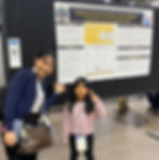 アメリカ腎臓学会@サンディエゴに一緒に参加。私のポスターの前で、“最年少の腎臓内科医”と言われ、ご満悦の娘と。