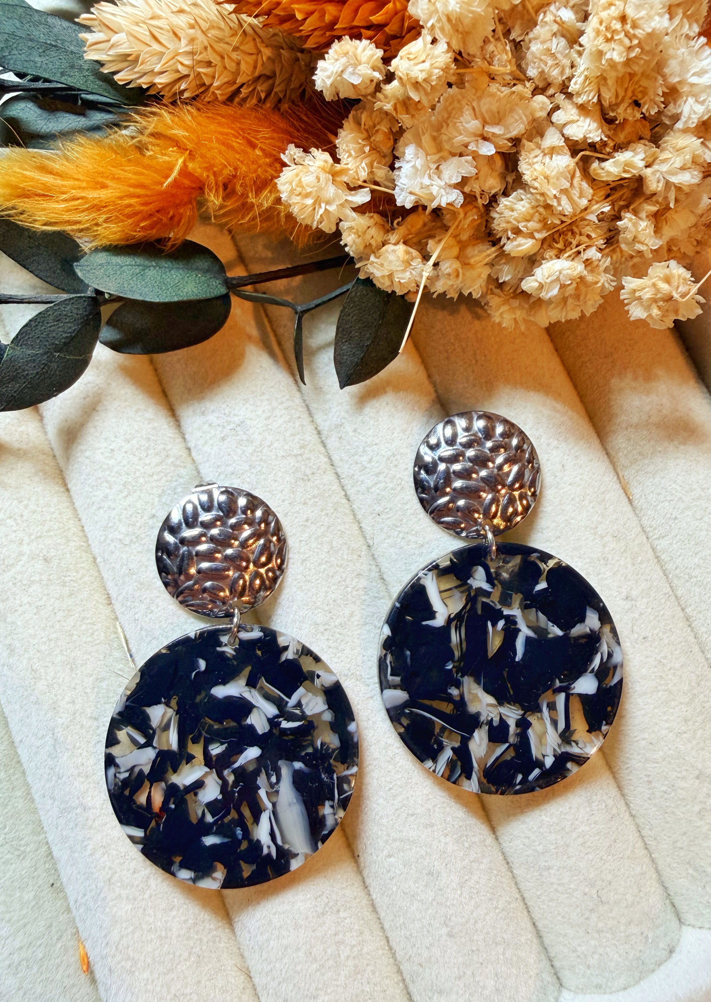 Boucles d’oreilles « Les prestigieuses » argenté et noir 