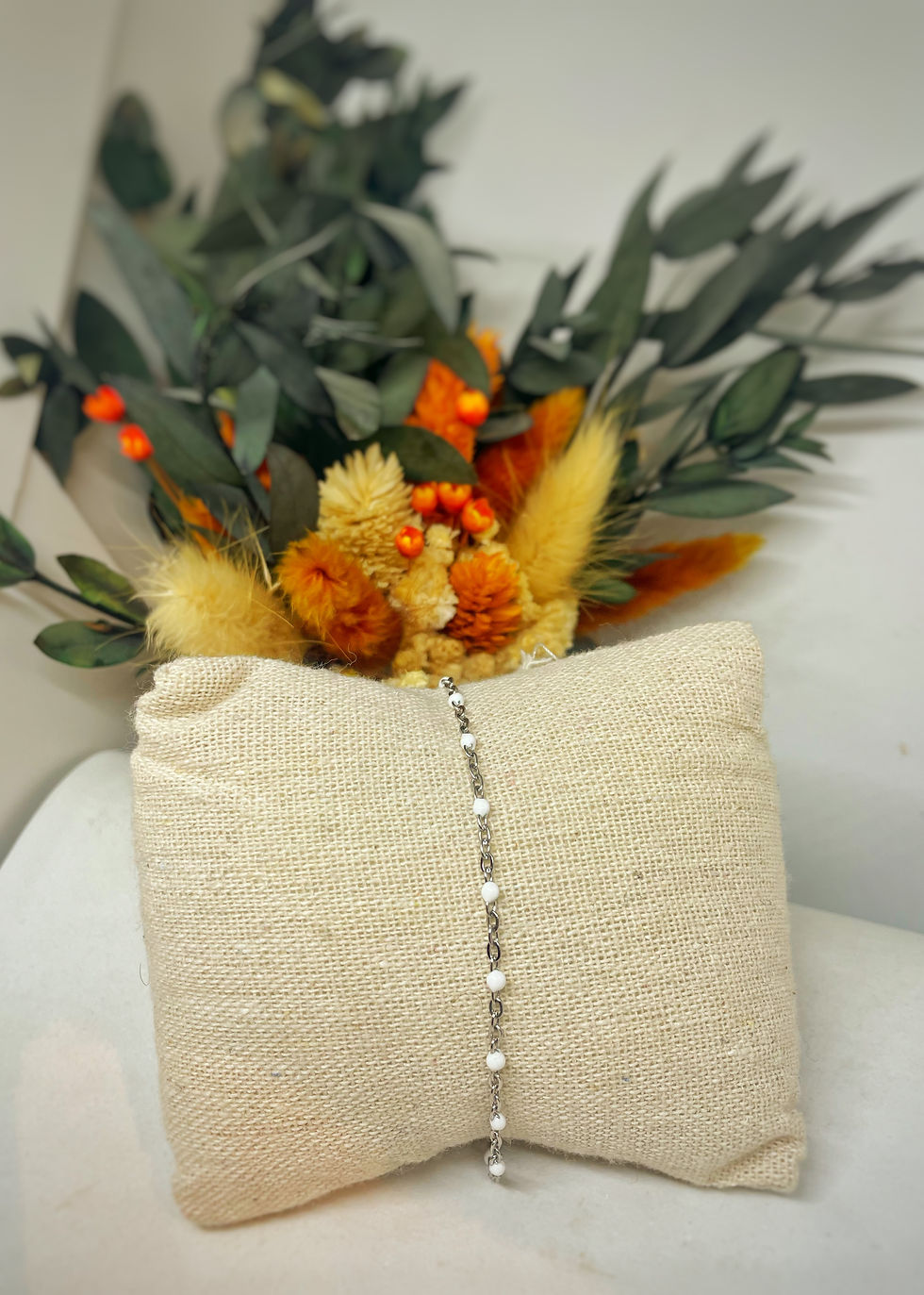 Bracelet argenté et blanc 