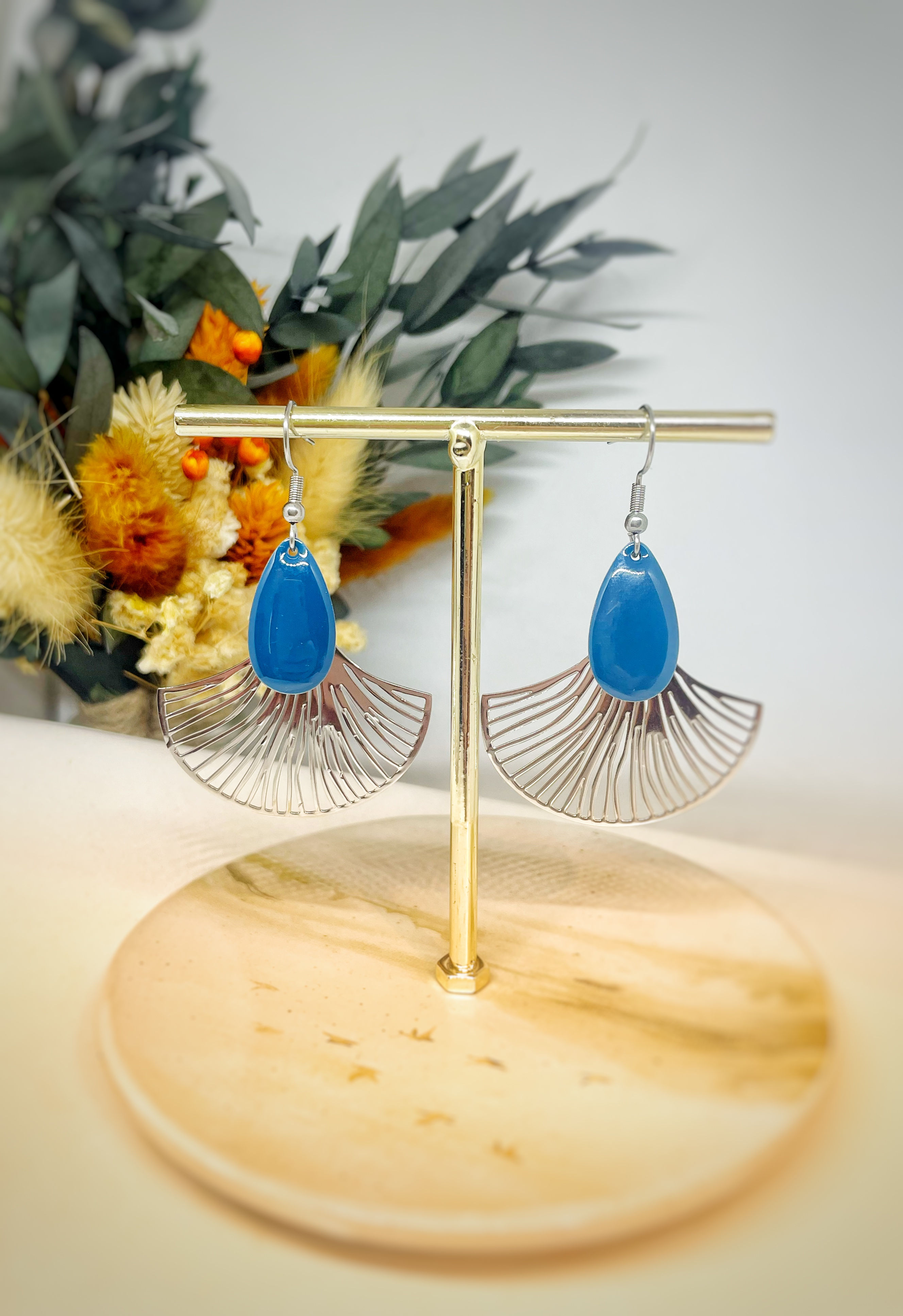 Boucles d’oreilles argenté et bleu pétrole 