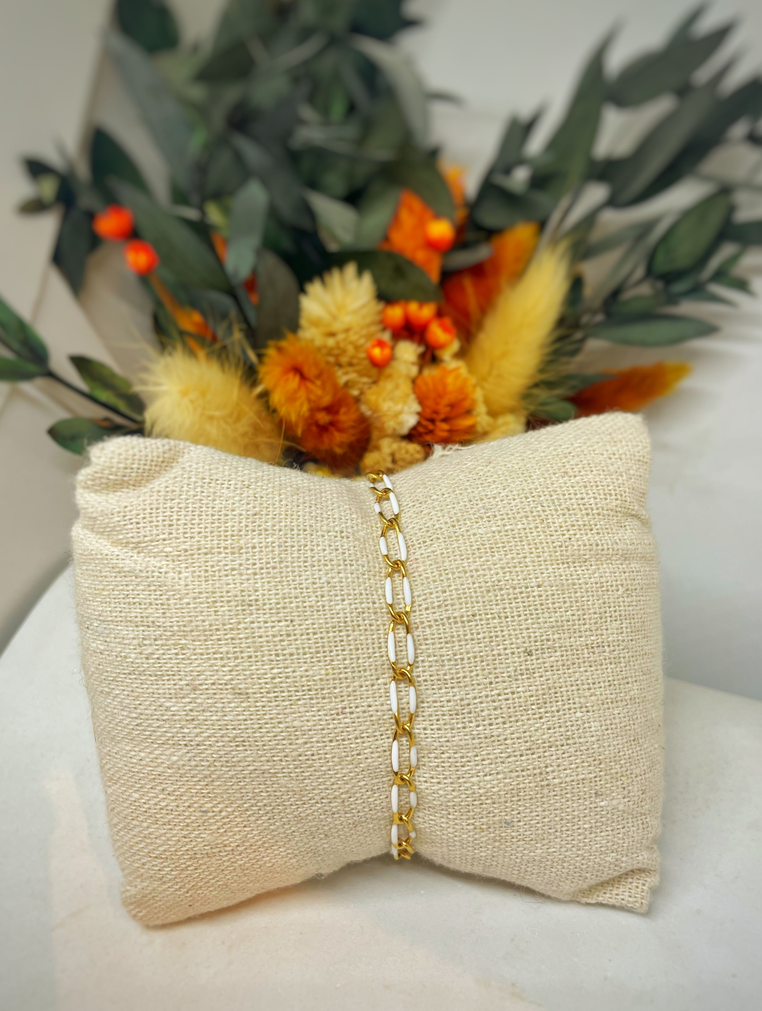 Bracelet doré et blanc 