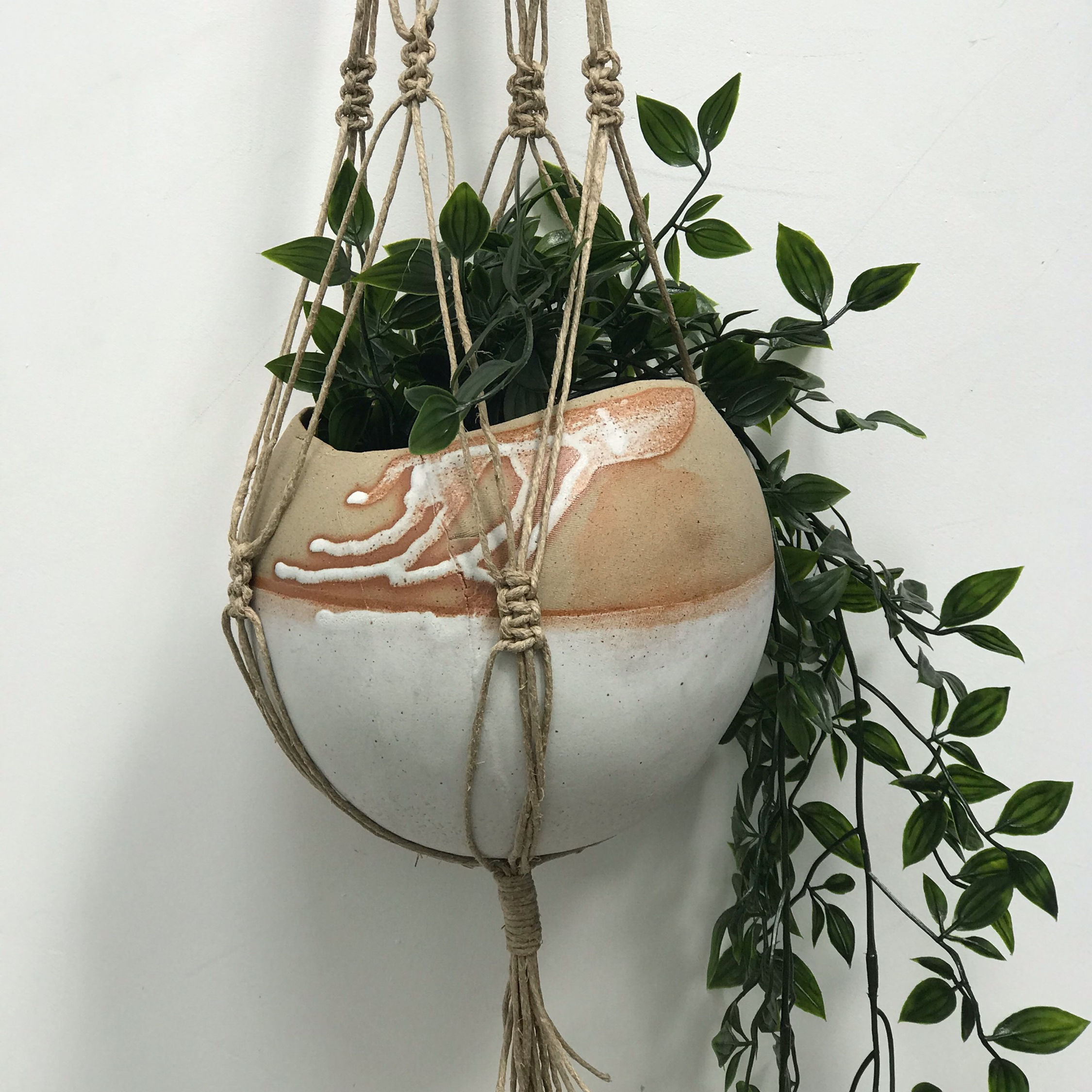 Stoneware Planter with Dolomite Glaze with Jute Macramé Hanger