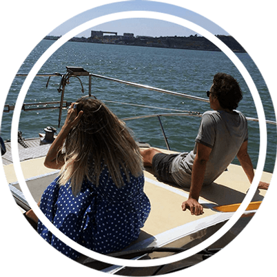 Catamarano circolare romantico 400x400.png