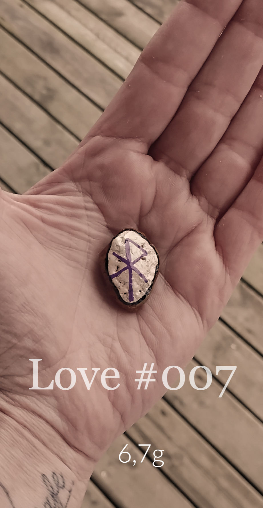 Thumbnail: Love Rune