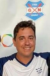 Coordenador do tênis do uniao, Rodrigo Borges Silveira explica como iniciar a prática da modalidade