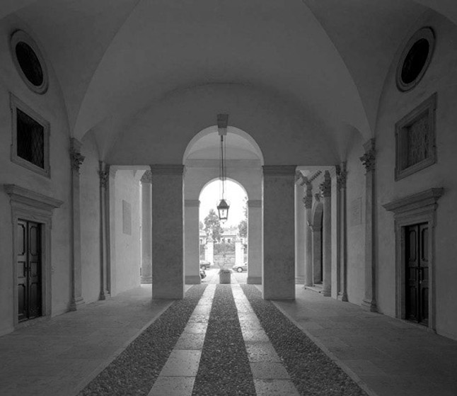 androne Palazzo Thiene Bonin Longare.jpg