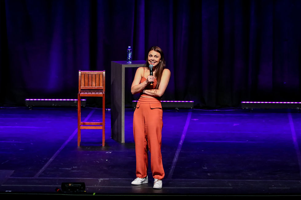 A estrela do stand-up chega com seu novo show Uma Deusa, Uma Loba, Uma Feiticeira