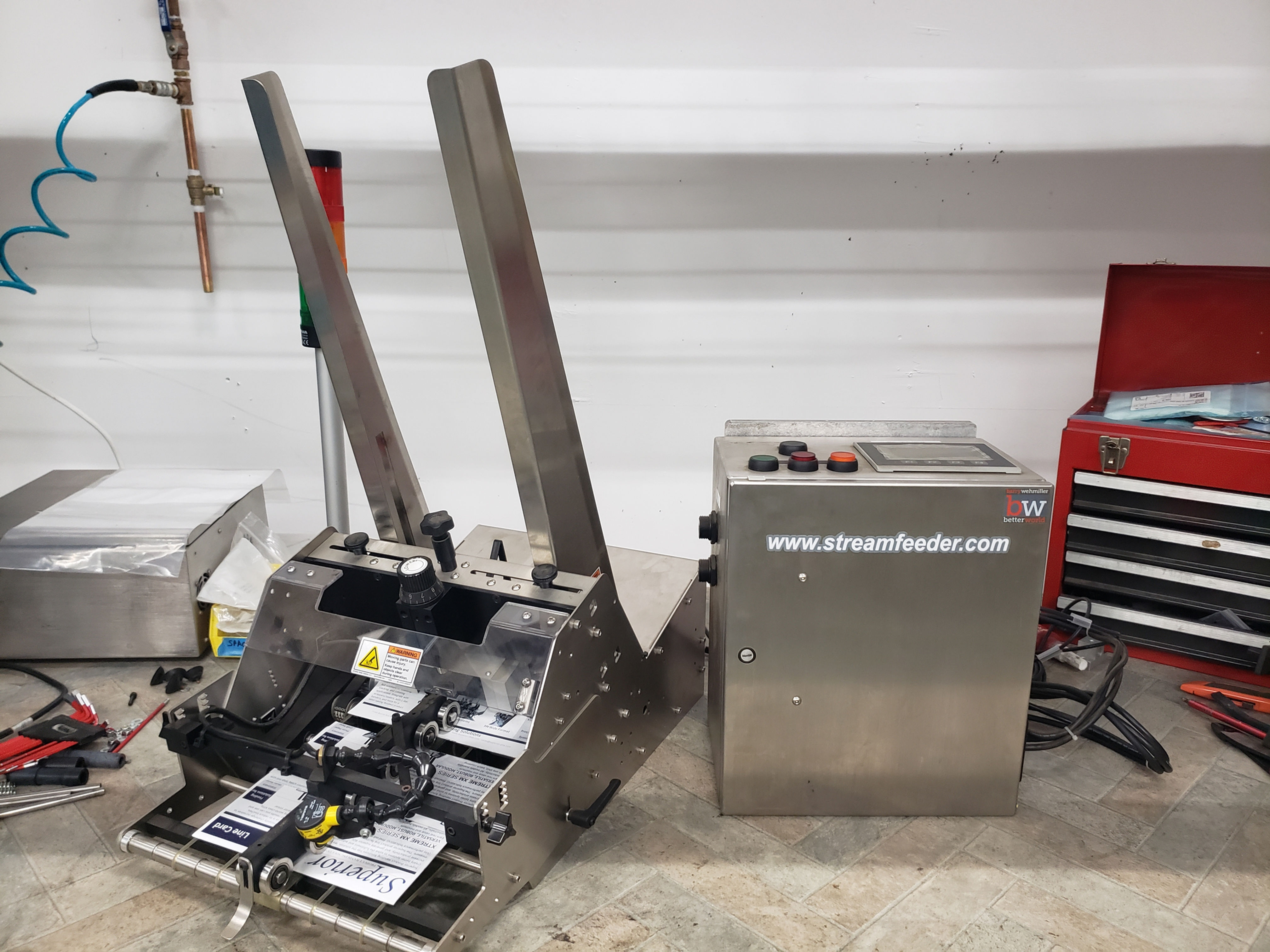 Batch Count/One Shot/Continuous Feeder - Streamfeeder P-1250  Servo Feeder