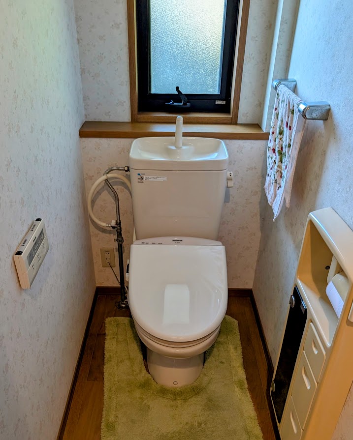 トイレリフォームの施工前