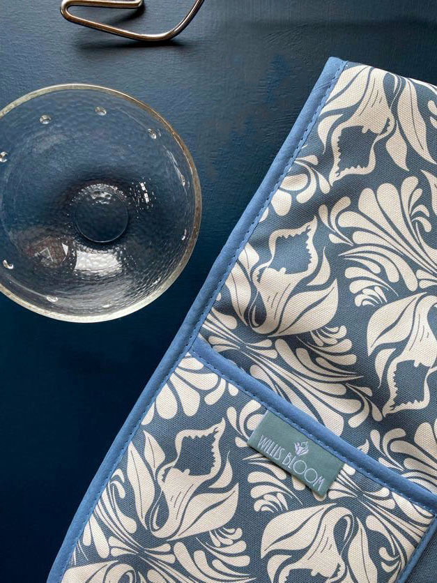 Thumbnail: Calla Lily blue kitchen gift set, apron, oven glove, tea towel