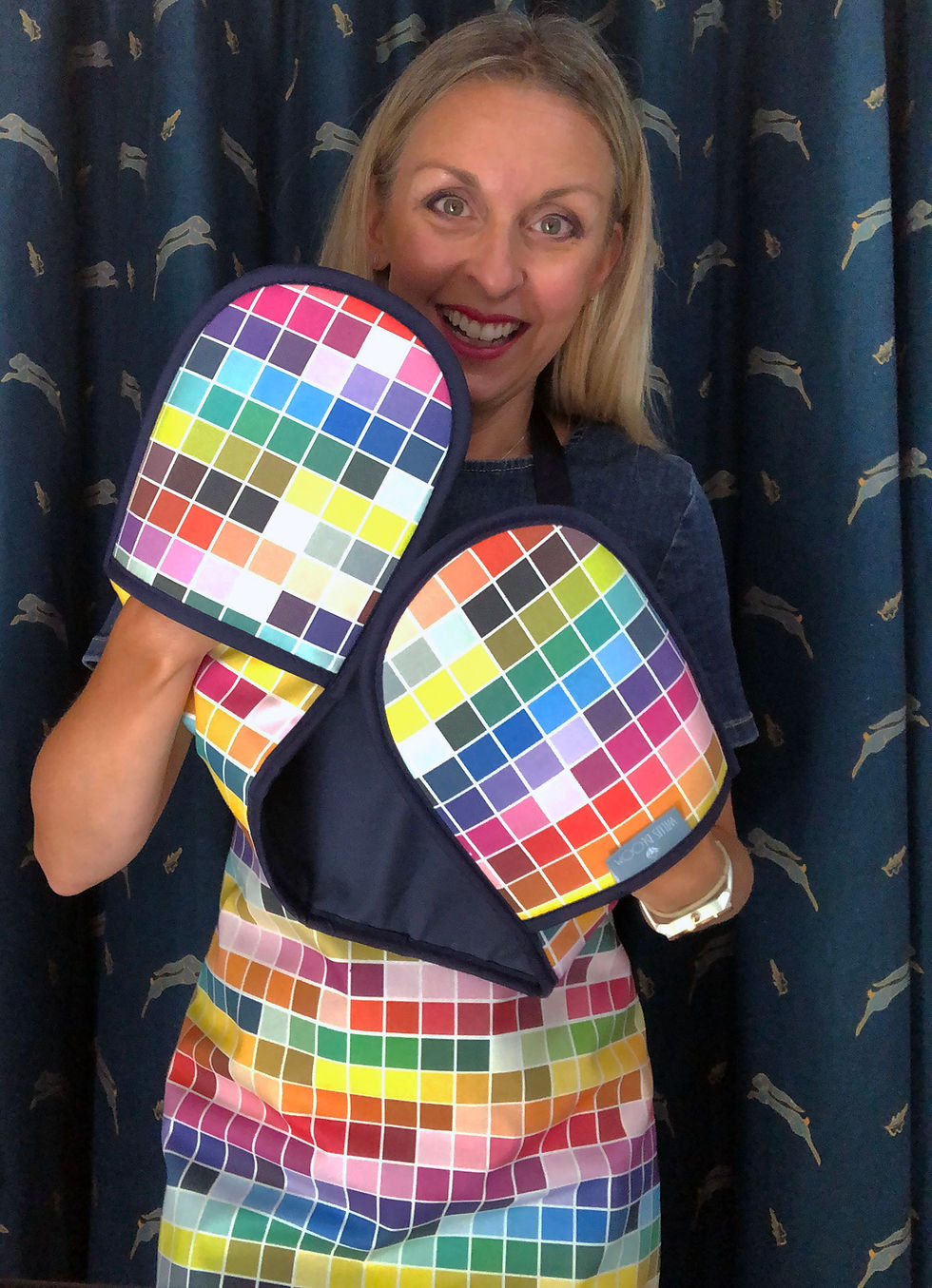 Thumbnail: Colour Pop Double Oven Glove