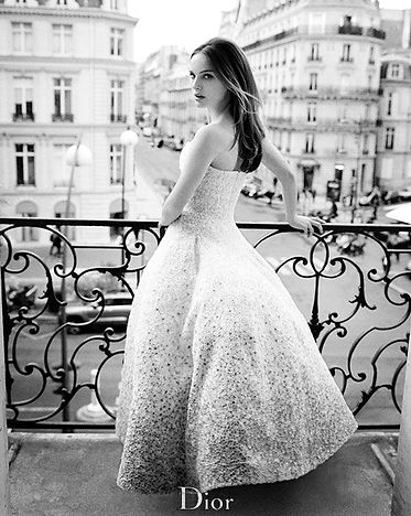 1-miss-dior-natalie-portman2-pagespeed-ic-juwfvdjfck.jpg