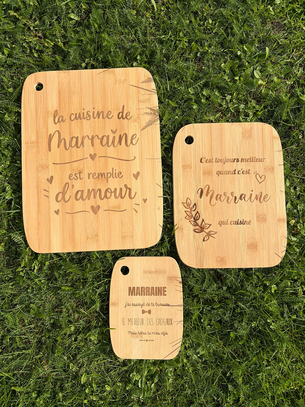 Miniature : Grande Planche à découper: La cuisine de Marraine est remplie d'amour