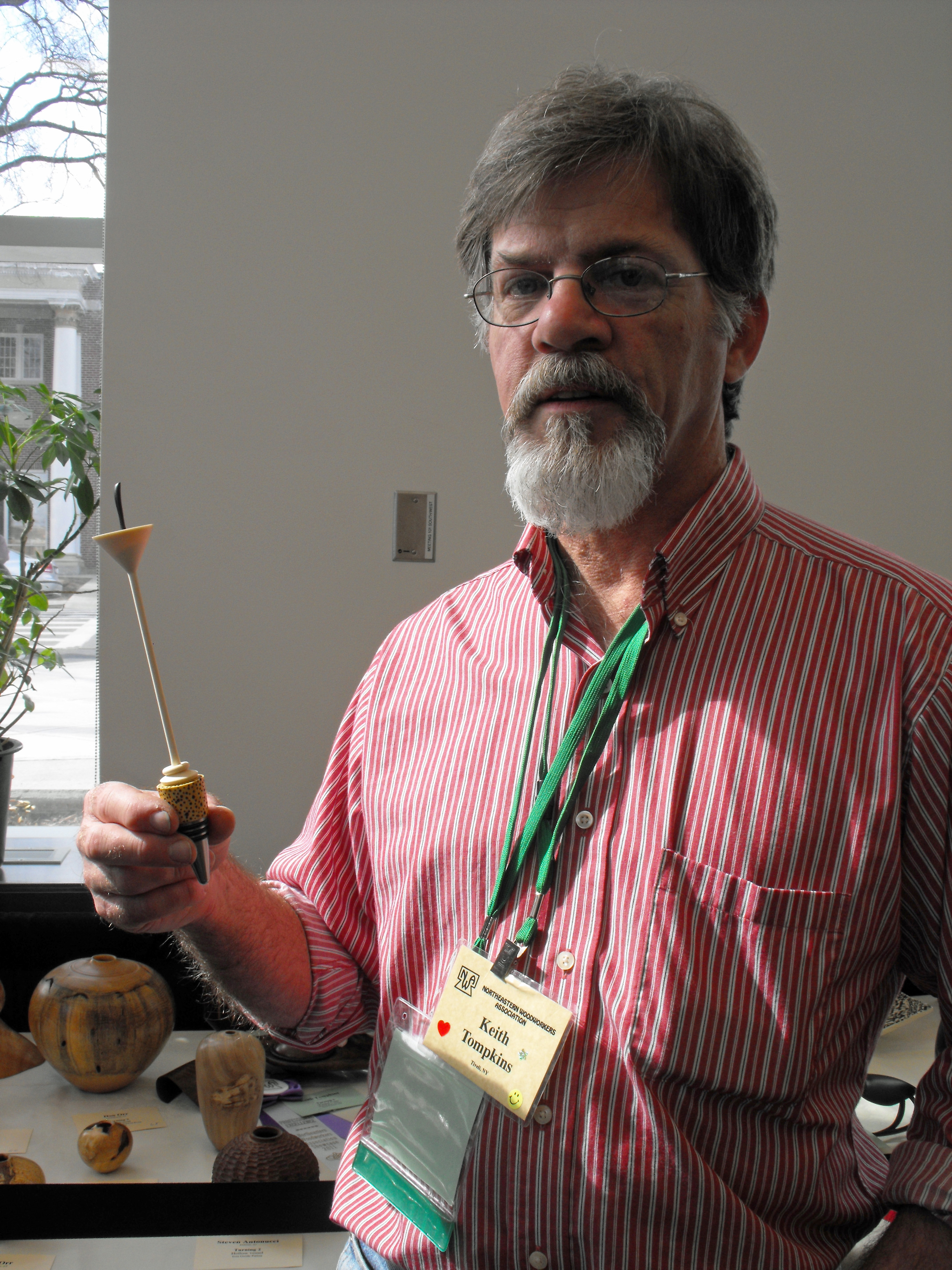 A long-stemmed bottle stopper