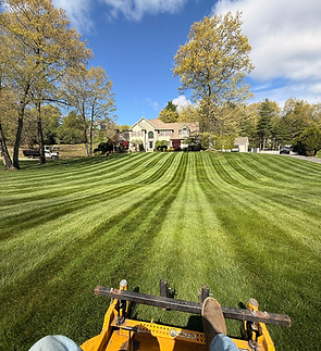 Weekly Lawn Care in North Smithfield, RI