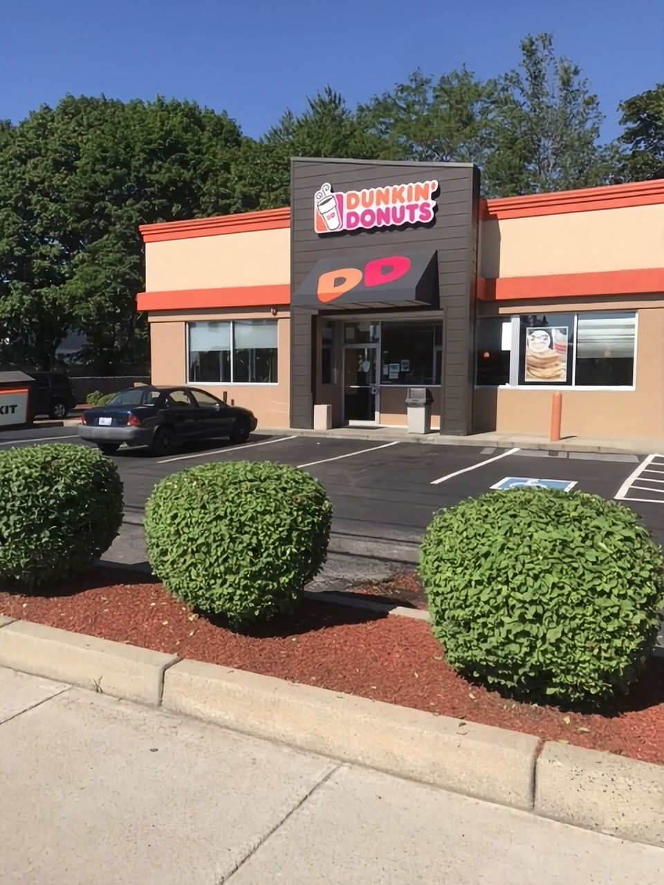 Shrub Trimming in Pawtucket, Rhode Island