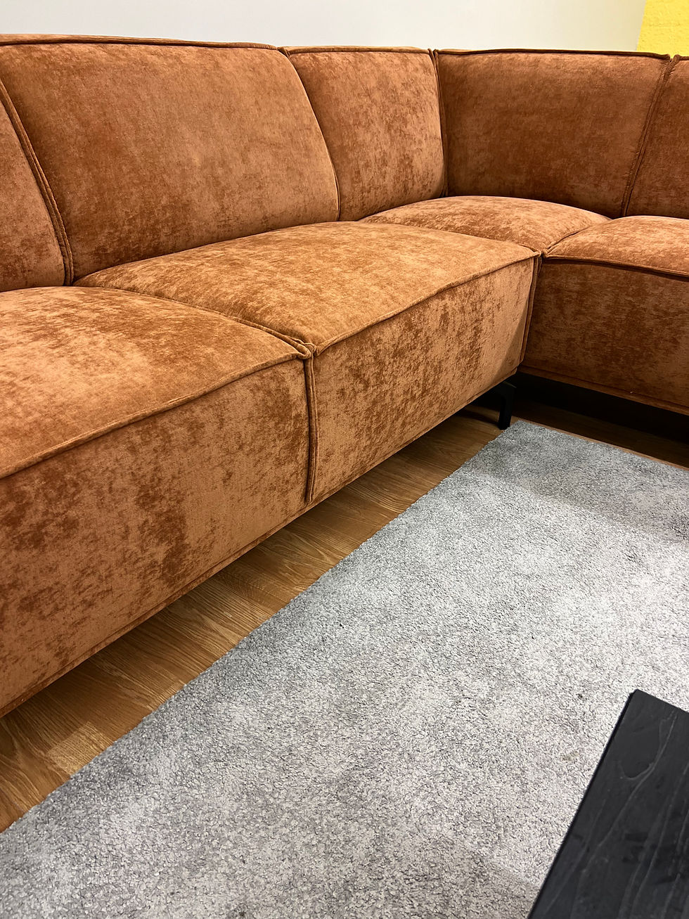 Thumbnail: OVERSTOCK Calvaro hoekzetel – roestbruin, warm en stijlvol