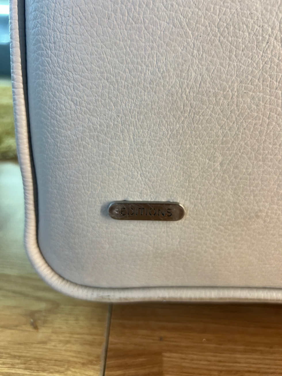 Thumbnail: Beige Hoekzetel met Bedfunctie & Opbergruimte – Merk: Editions