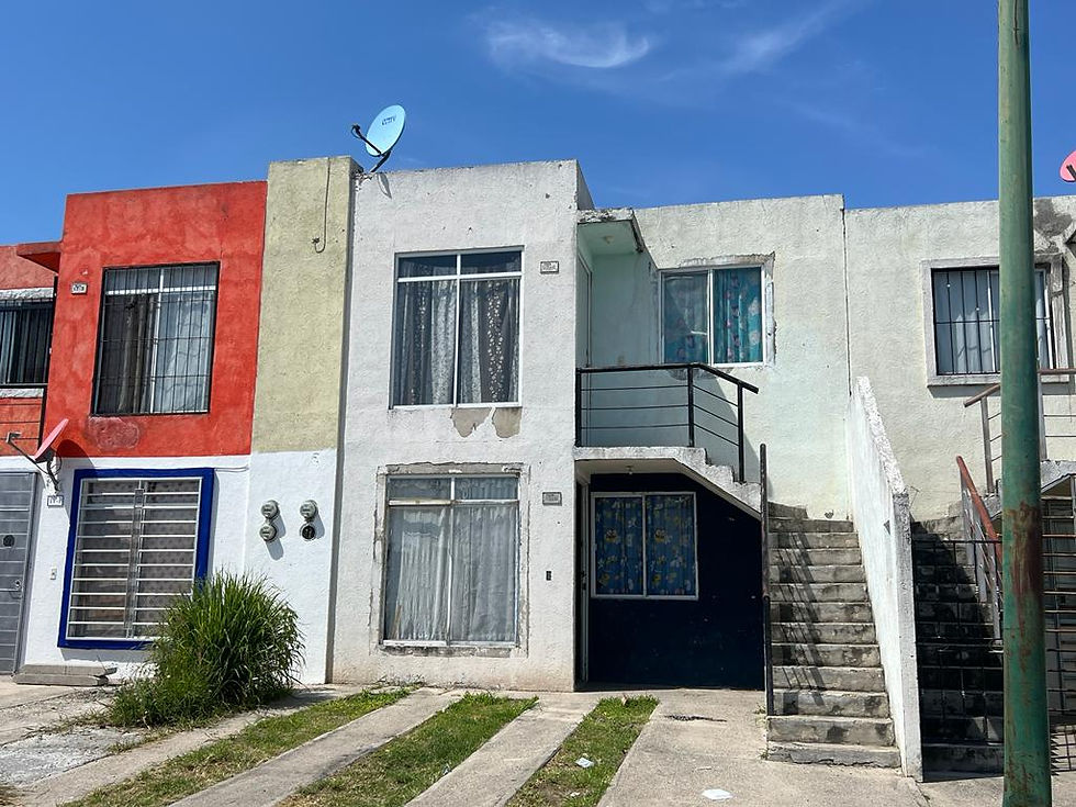 Miniatura: CASA EN VENTA