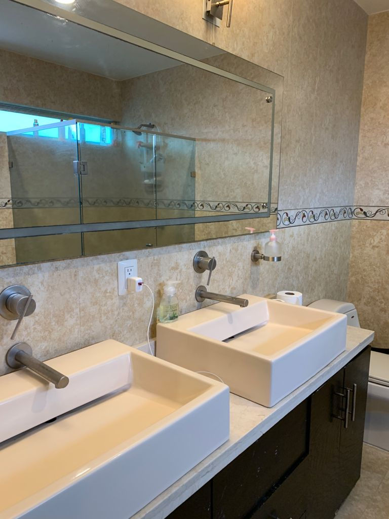 Miniatura: RESIDENCIA EN VENTA