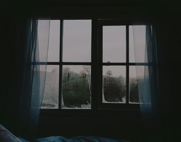 bedroom-2619266_1920 Edit.jpg