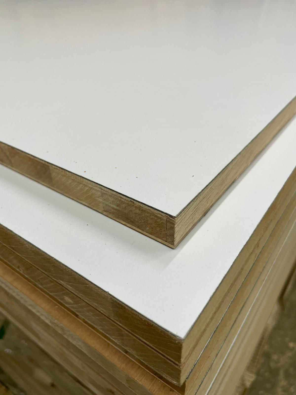 藍鳥牌單面貼啞白色防火夾板 (印尼進口)