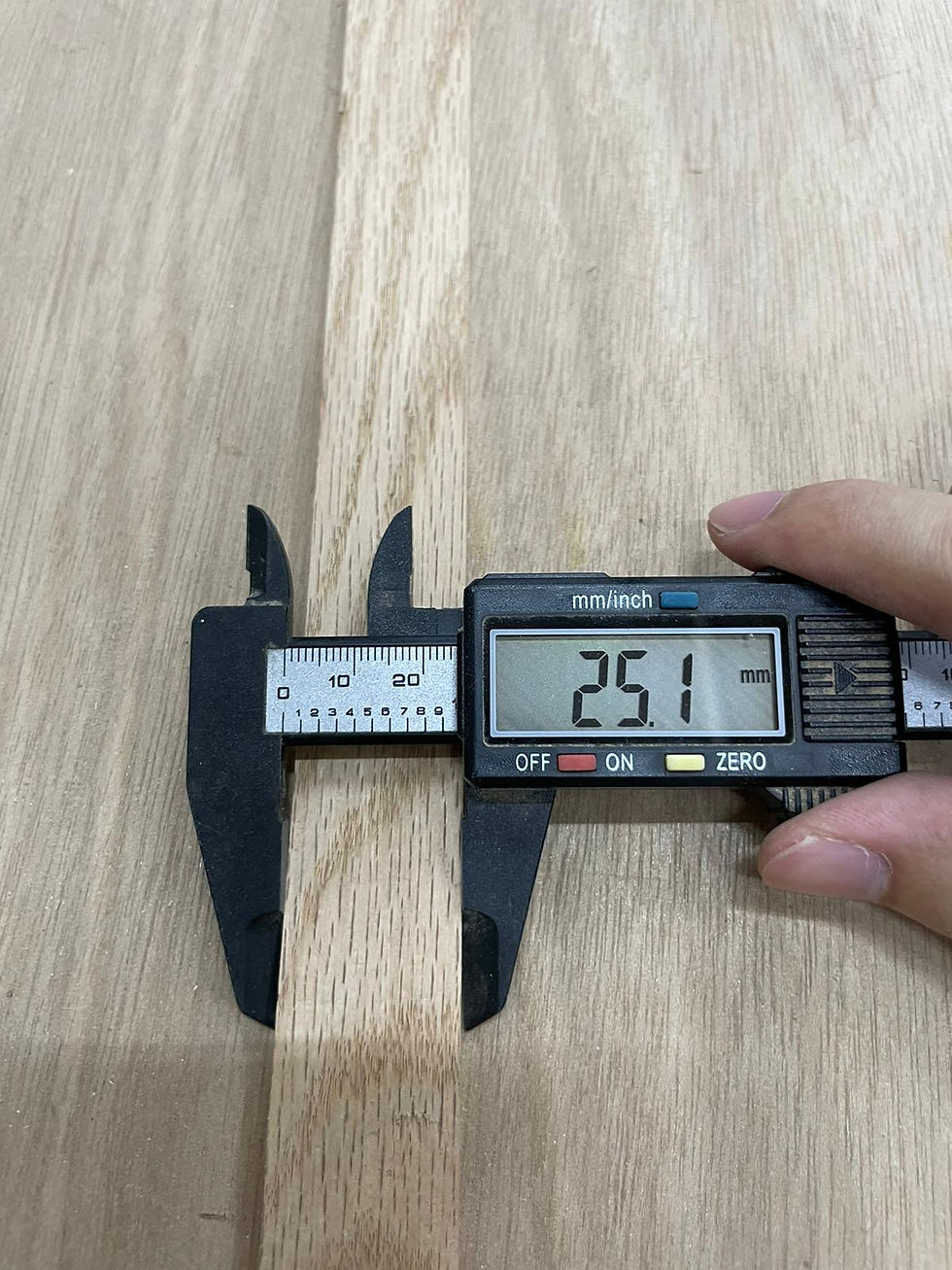 縮圖：紅橡現貨實木線
