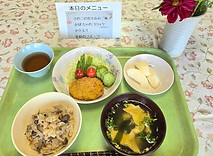 ㉜R8年10月きのこご飯かぼちゃコロッケかき玉汁.jpg