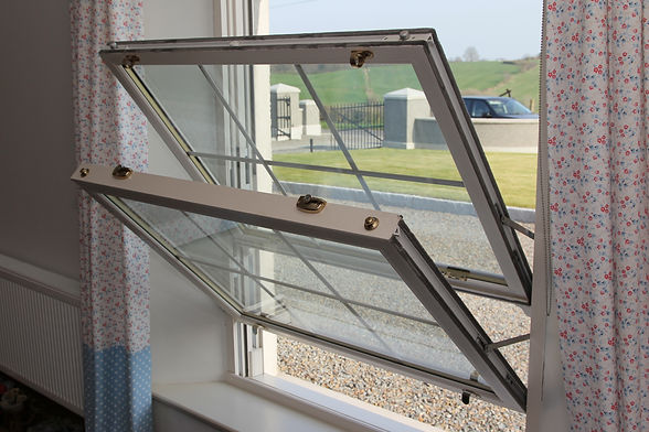 vertical sash window