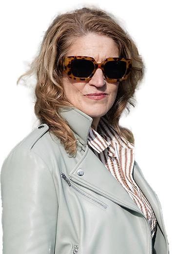 Alexandra wearing sunglasses