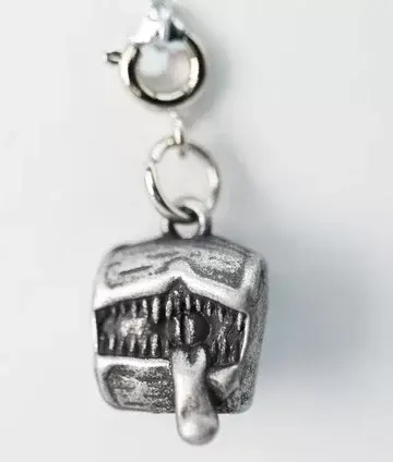 Mimic Charm/Traveler's Trinkets