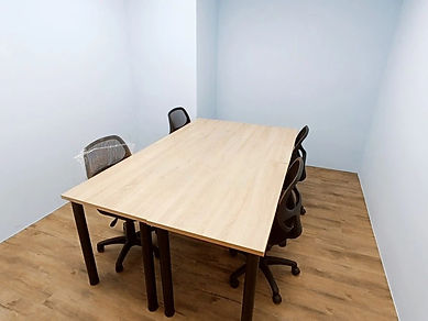 gangshan-rk1-small-meetingroom-4p-2---岡山RK1會議室出租｜4人討論室空間｜高雄岡山場地租借.jpg